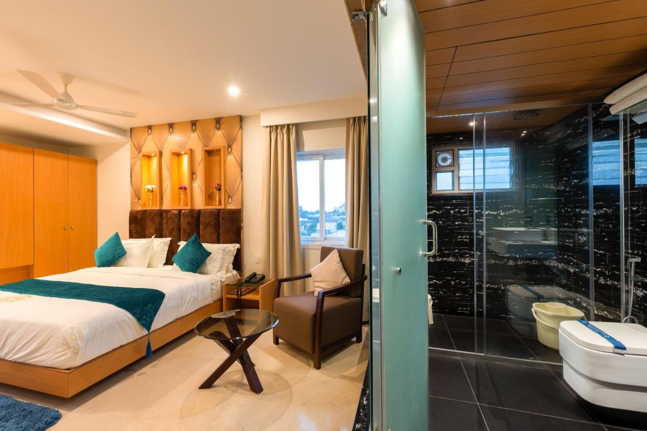 Vijayawāda Kvr Capitol Suites מראה חיצוני תמונה