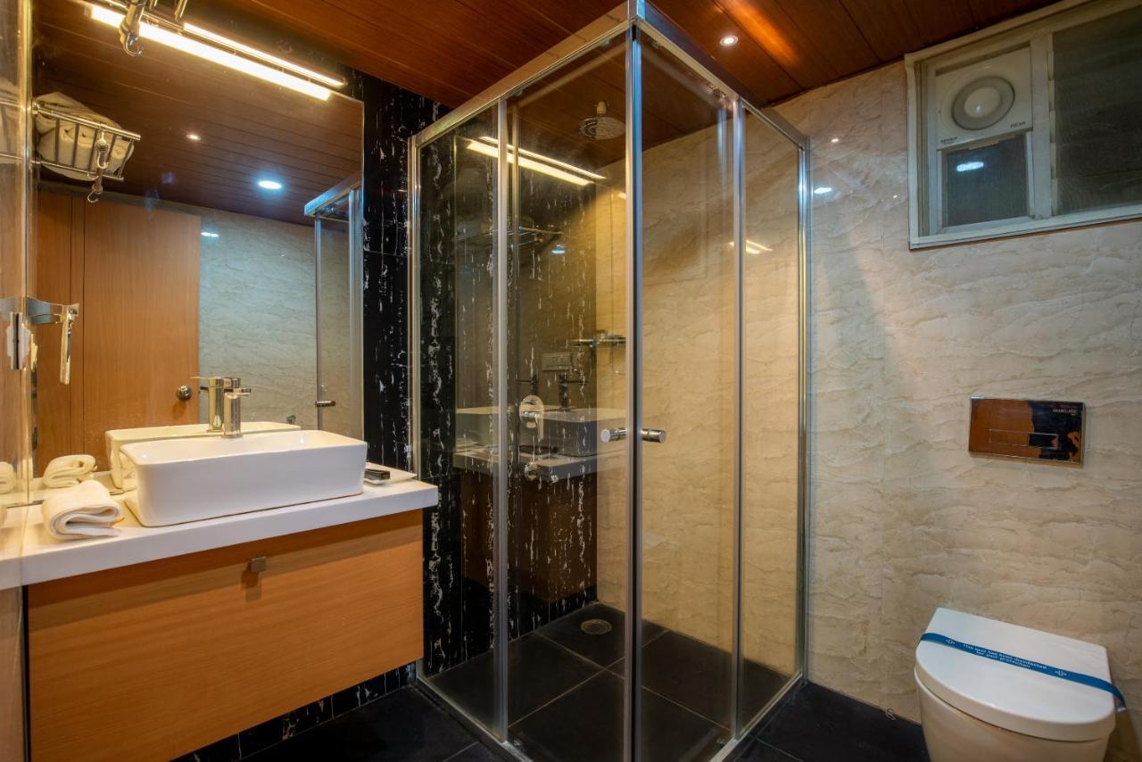 Vijayawāda Kvr Capitol Suites מראה חיצוני תמונה